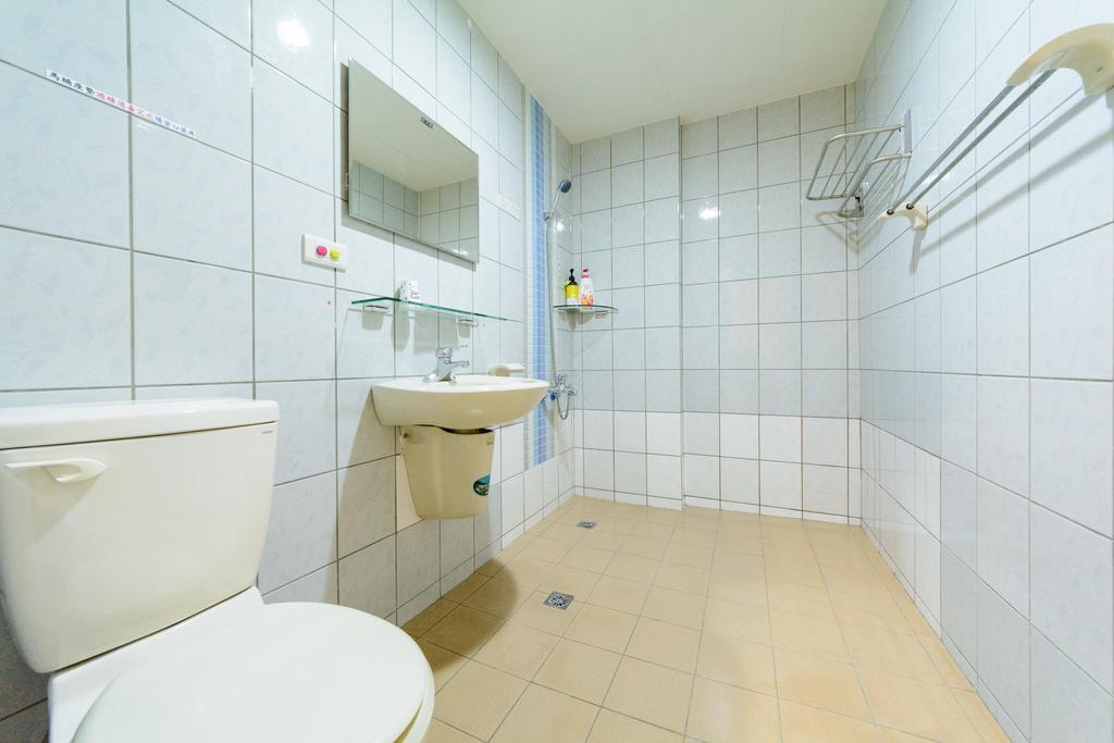 ホテル Play House 台南 エクステリア 写真