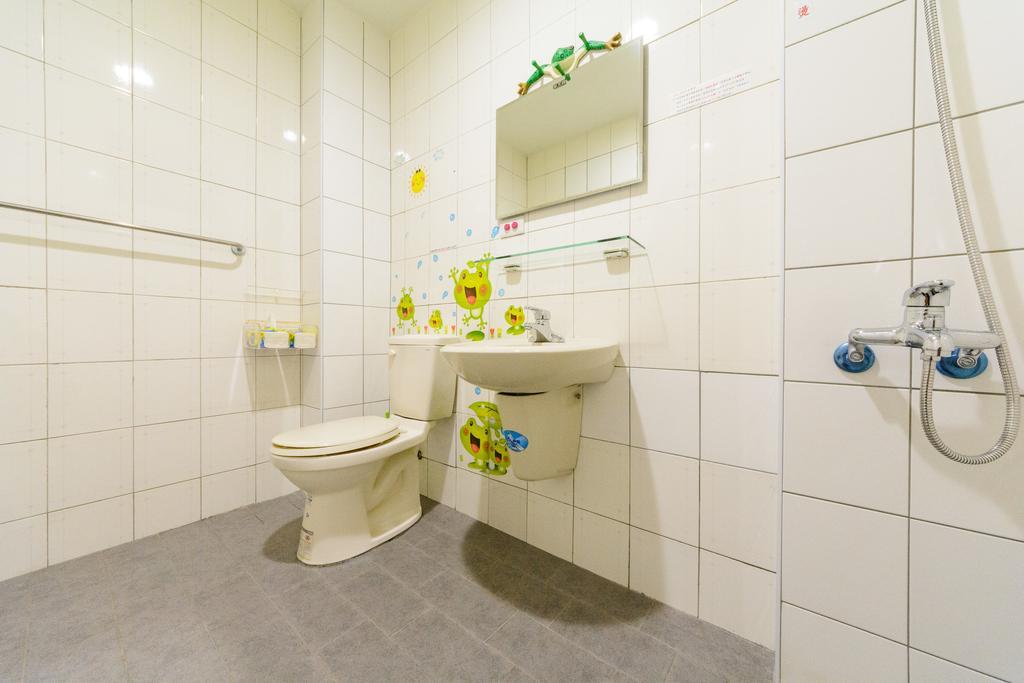 ホテル Play House 台南 エクステリア 写真