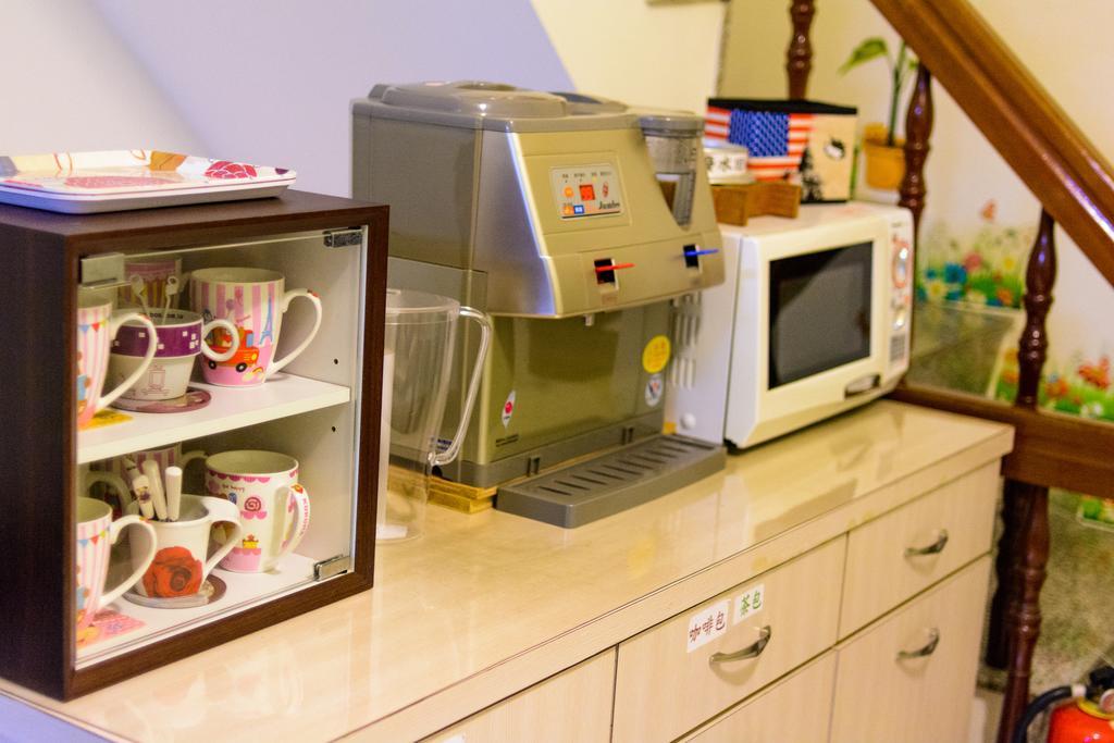 ホテル Play House 台南 エクステリア 写真