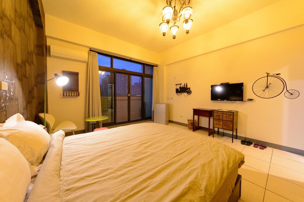 ホテル Play House 台南 エクステリア 写真